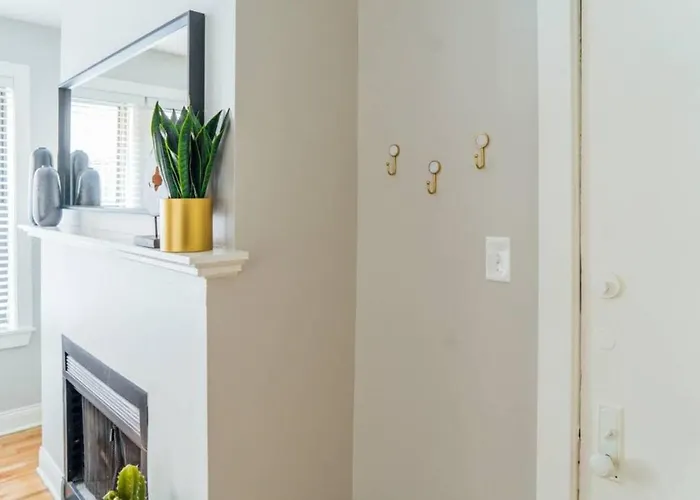 Convenient & Newly Decorated 1br - Roscoe 1d Chicago
